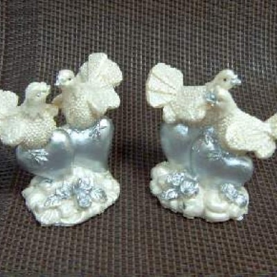 Фигурка декорат "Пара голубей "  5.5x5.5x3 cm  полистоун097(1200)